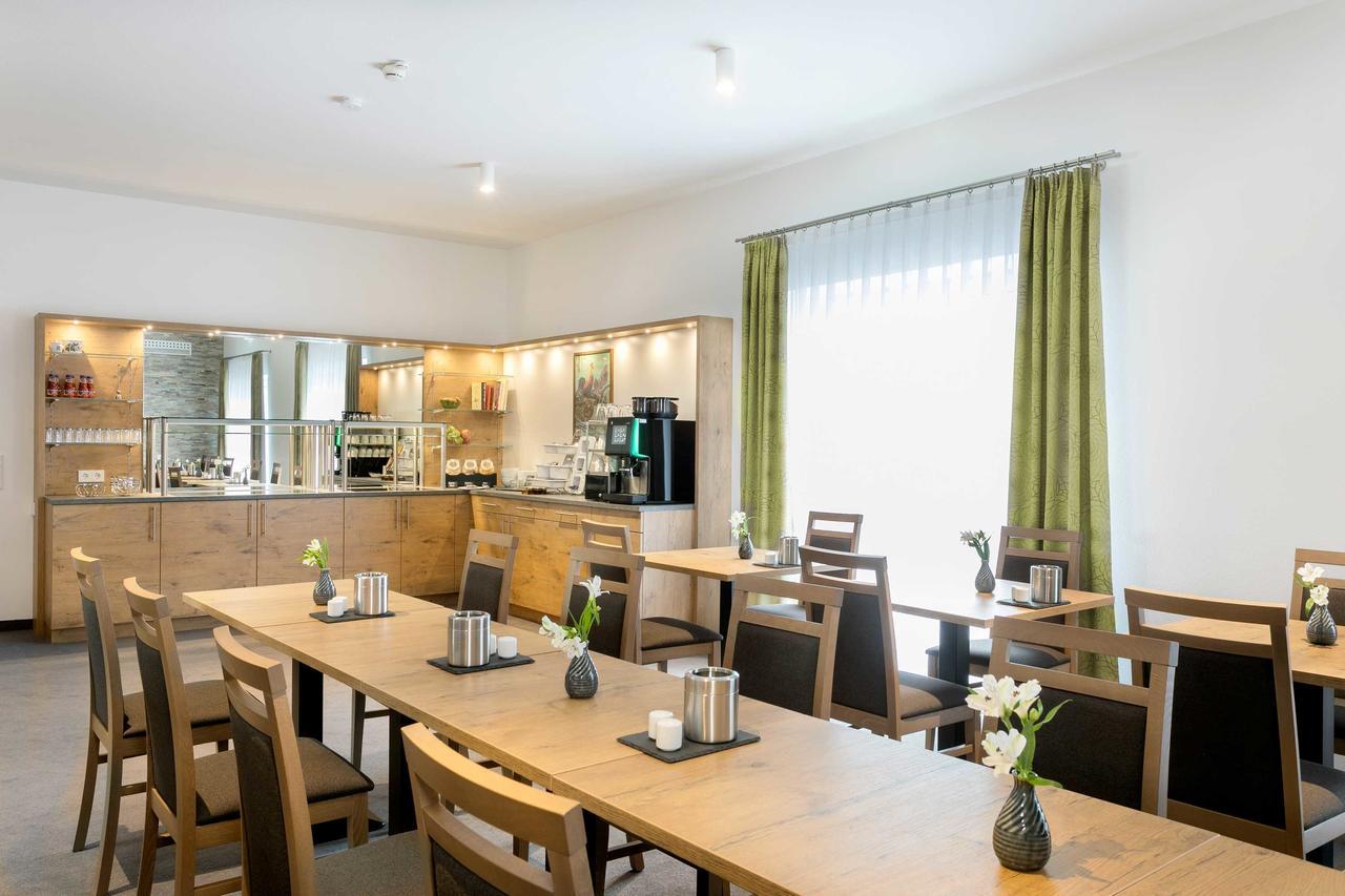 Hotel Kern Garni Walddorf  외부 사진